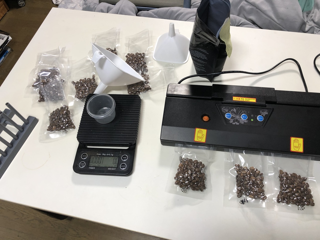 Vacuum packaging — oxygen-free storage extends freshness significantly